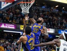 开云体育-包含湖人逆转菲律宾男篮，麦科勒姆关键制胜的词条