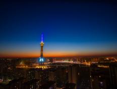 开云体育下载-莫兰特狂飙引爆麦迪逊，尼克斯单节风暴击溃猛龙