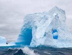 开云官网-库里冠军级表现，绝世箭手救主于水火，森林狼铁血防守力克湖人