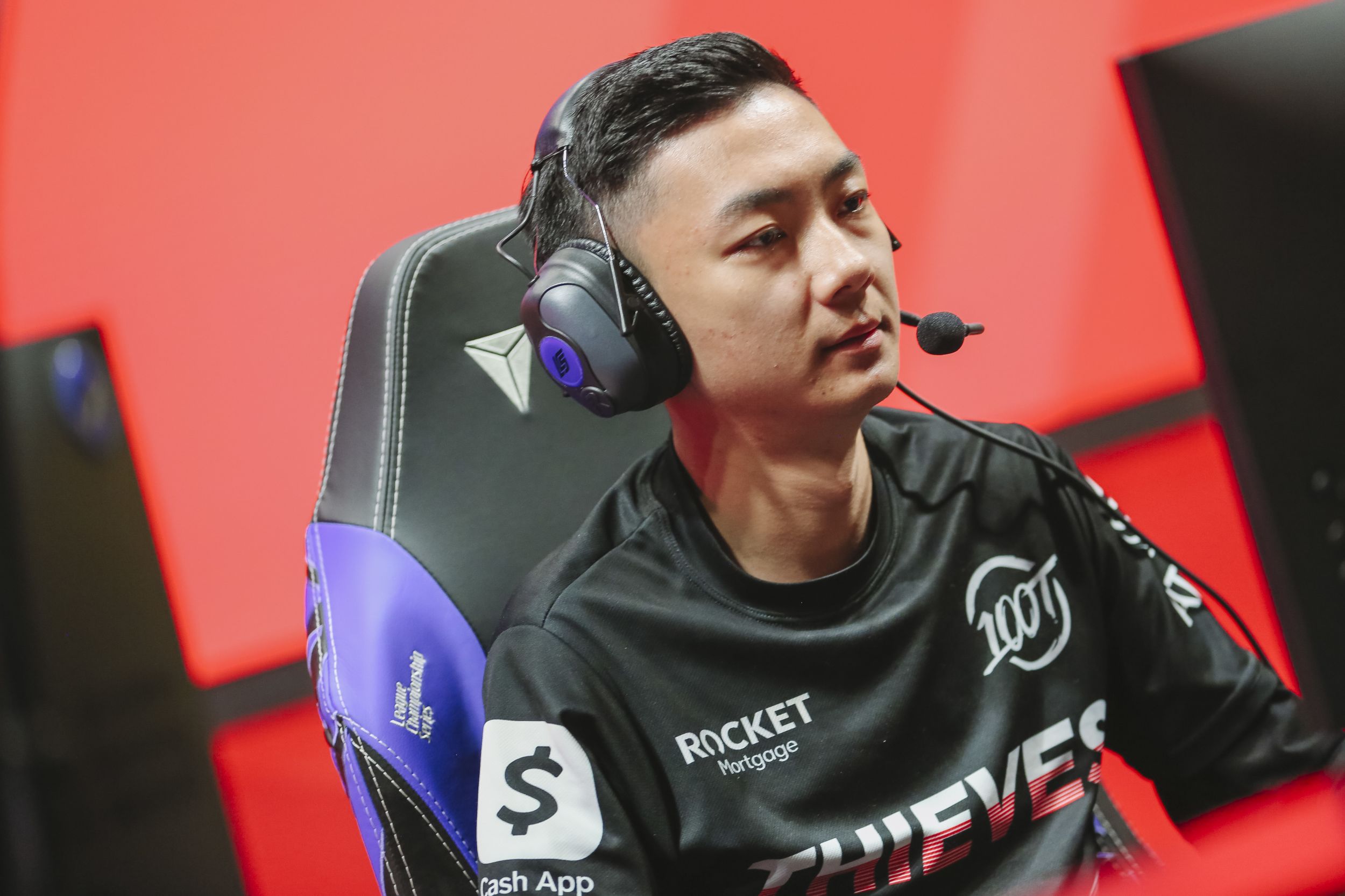 开云平台-包含C9鏖战四局险胜100Thieves，Perkz一换二翻盘的词条