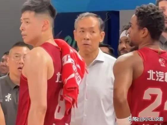 开云官网-关于篮球赛后采访曝光，内幕引发热议的信息