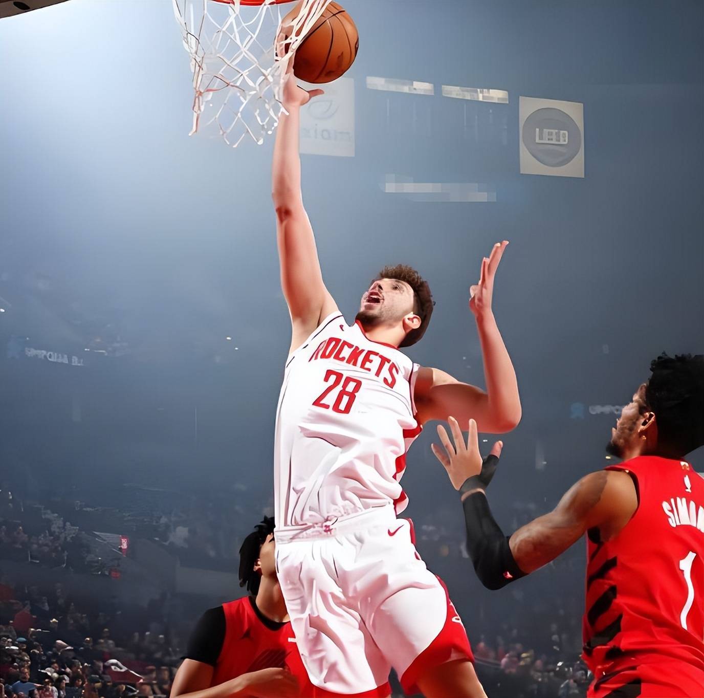 开云平台-火箭完胜青岛队，莫兰特惊艳四座