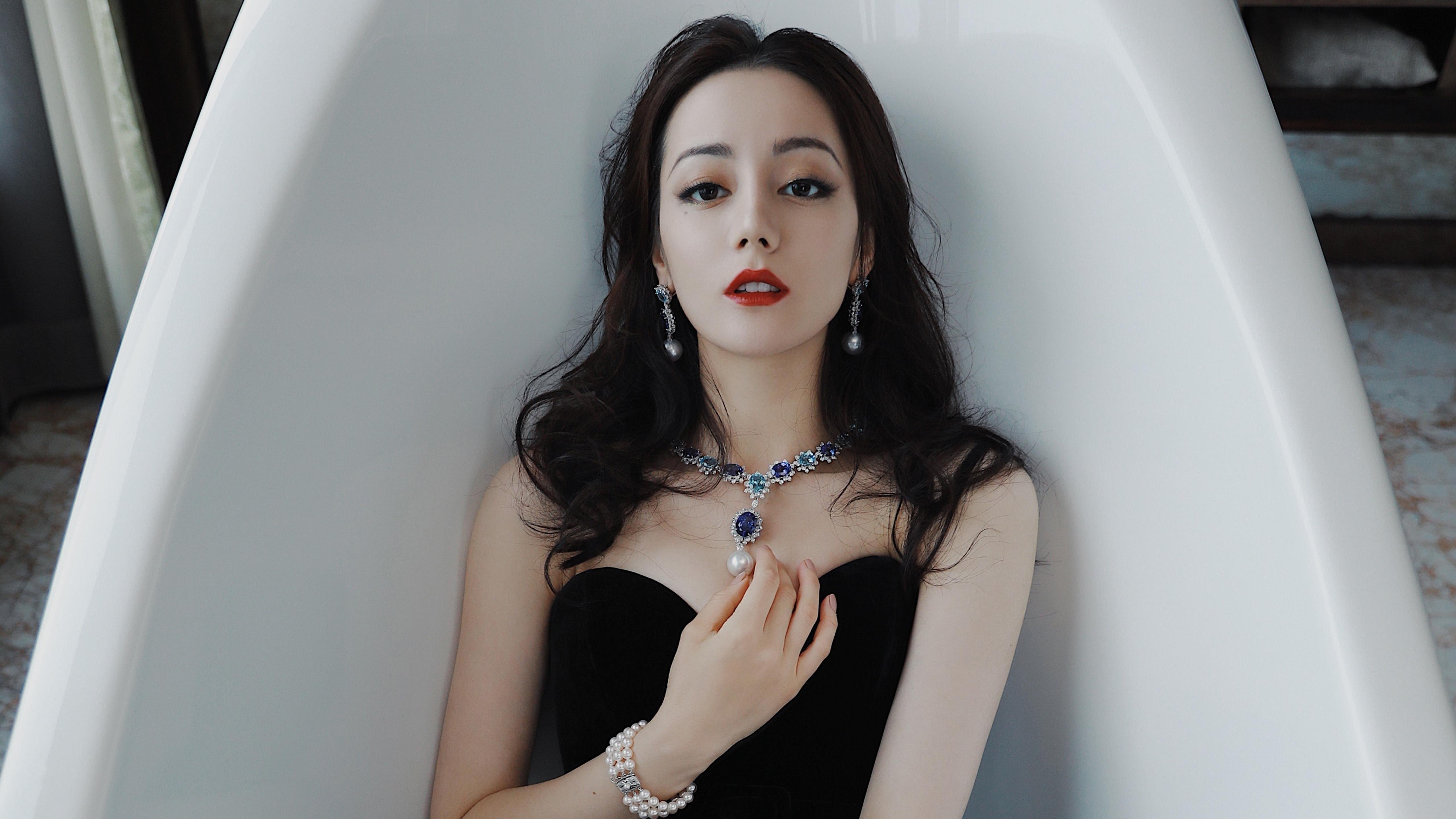 开云体育app-冰封逆转，哈利伯顿一球定山河，猛龙怒潮吞噬雄鹿