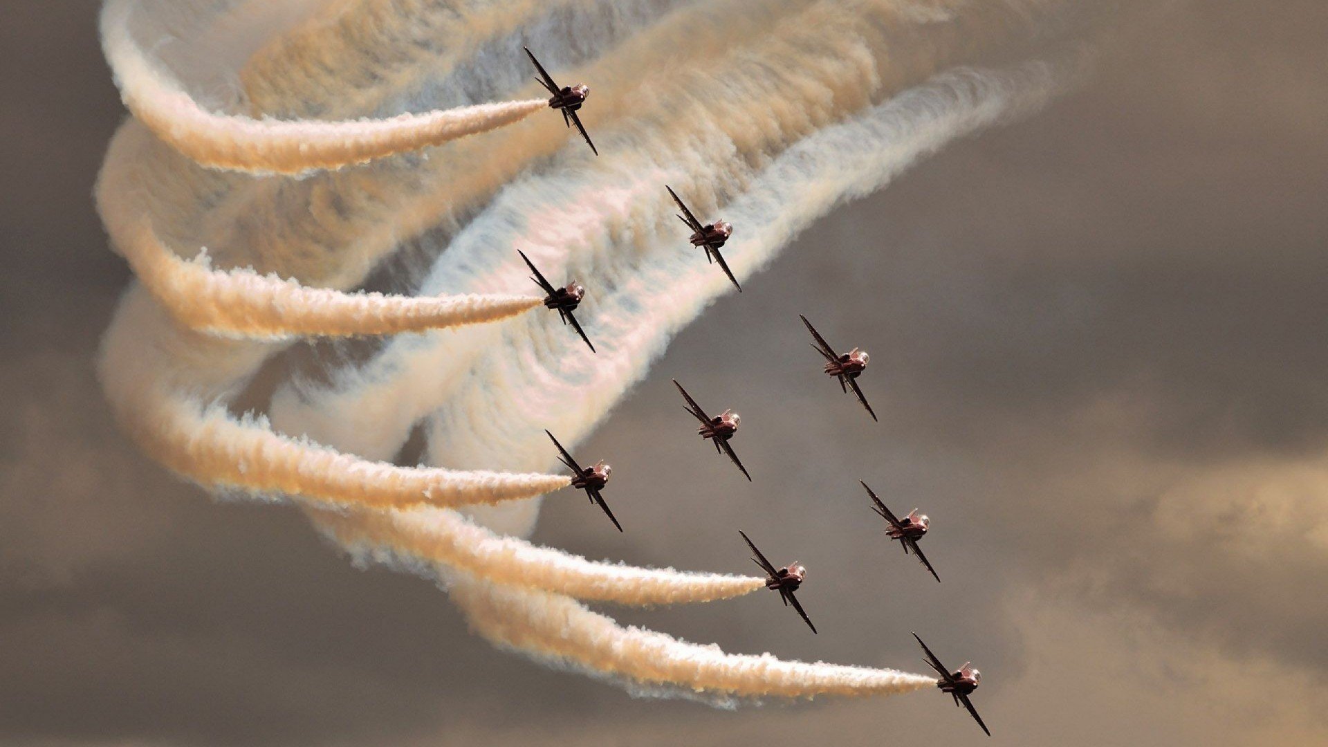 开云体育登录-三笘薰用魔术脚步征服英超，雷恩用钢铁防线书写欧战诗篇，足球的两种伟大叙事