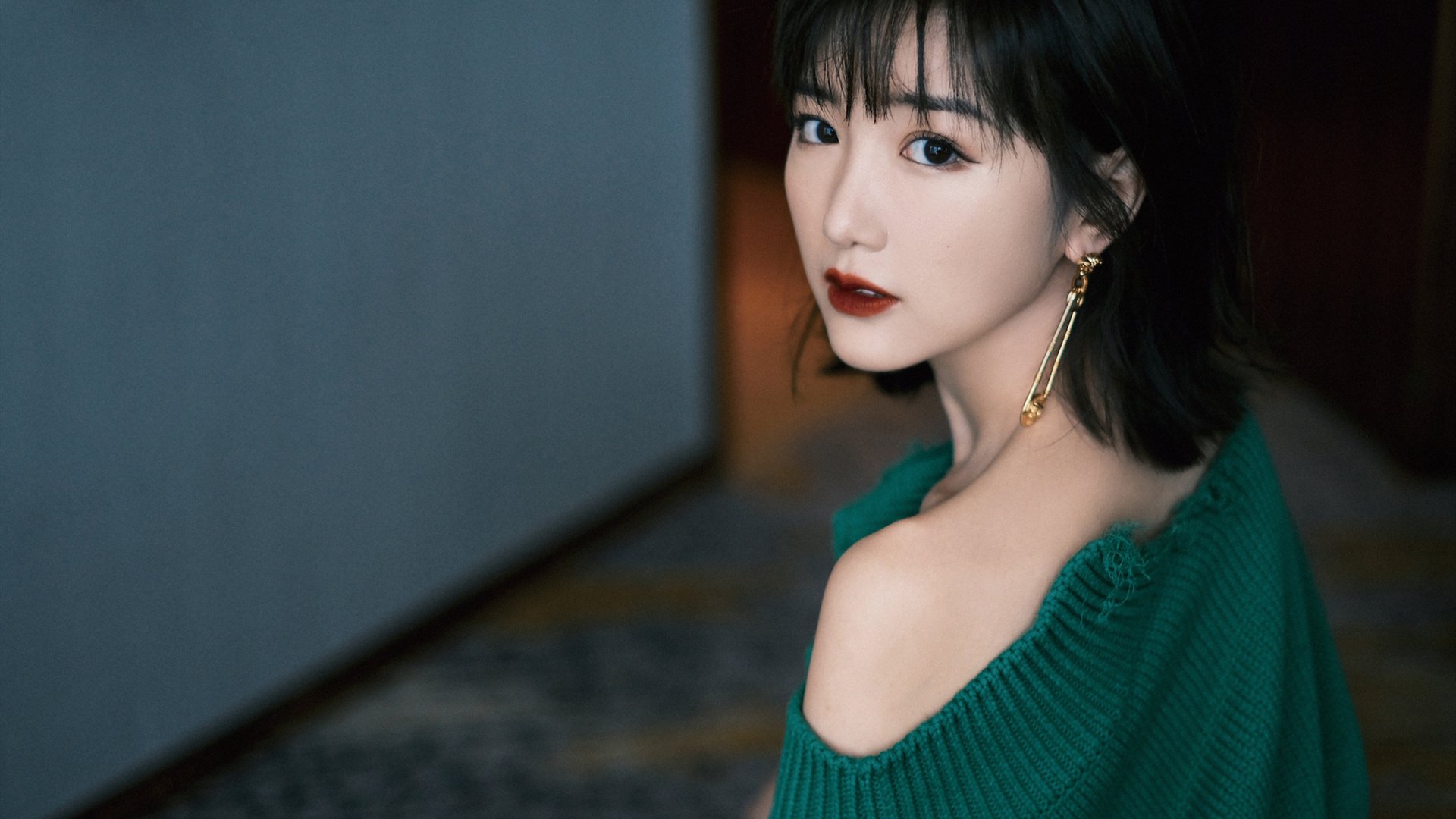 开云体育中国-悬念终结夜，莫德里奇助曼联提前锁定胜局，尼斯神话破灭