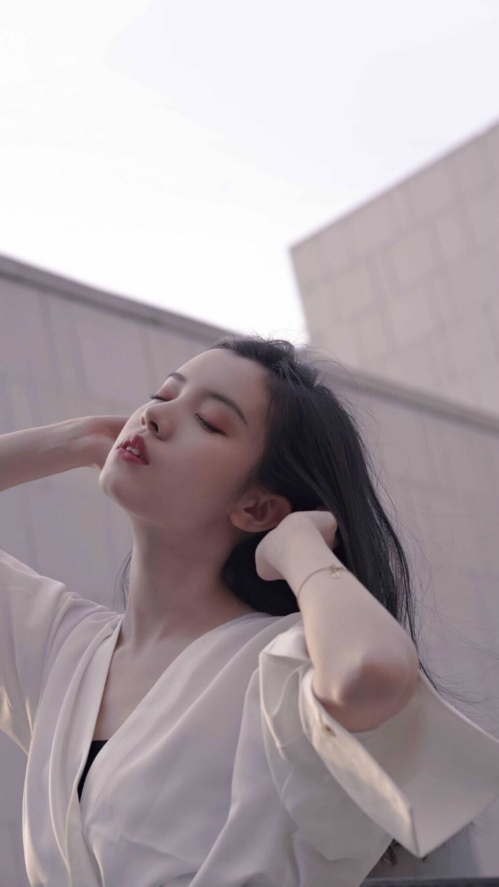 开云APP-富安健洋，亚洲之盾的存在感与巴黎的战术牢笼