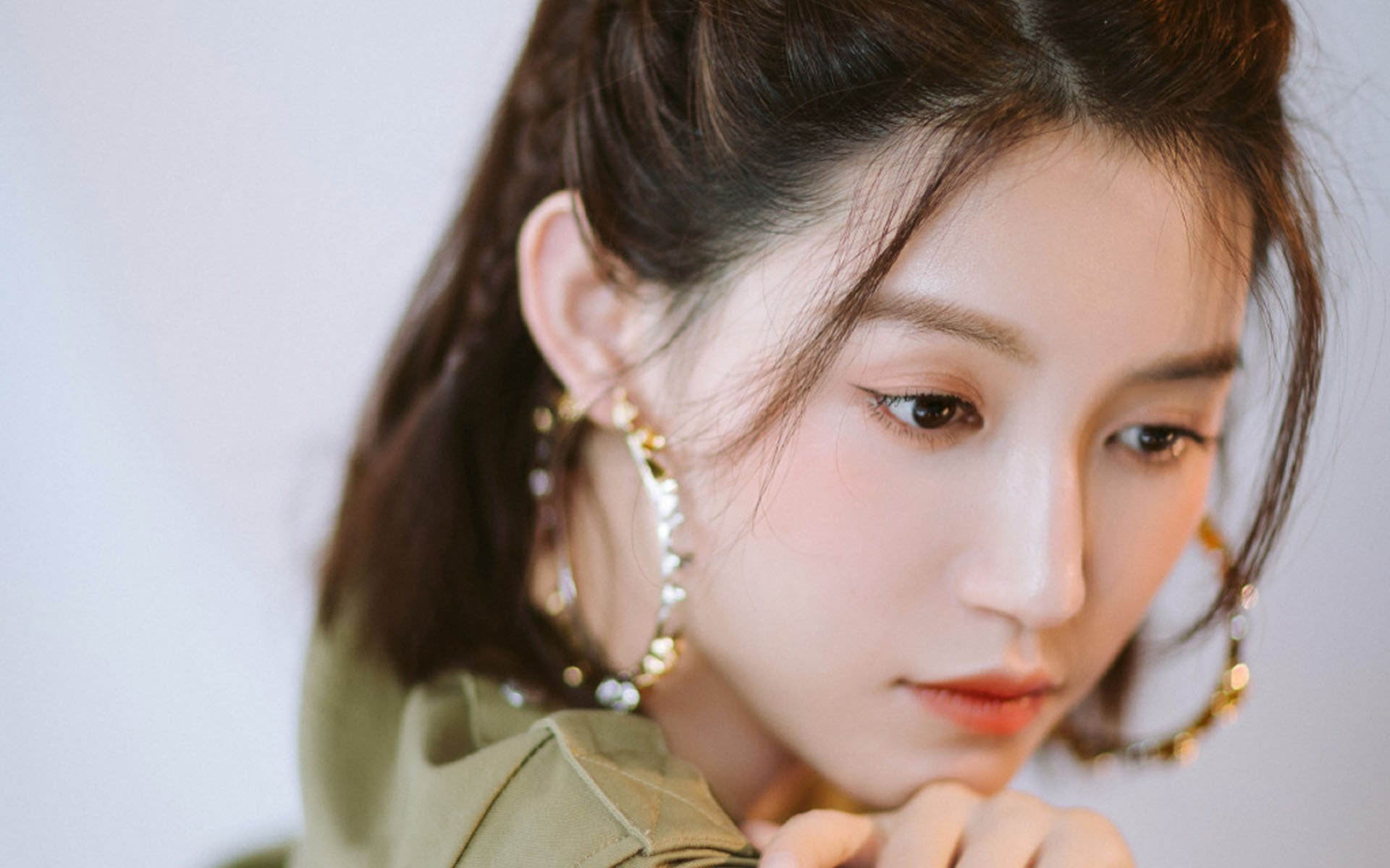 开云体育-魔术队争冠战险胜广东队，布伦森逆境崛起完成自我救赎