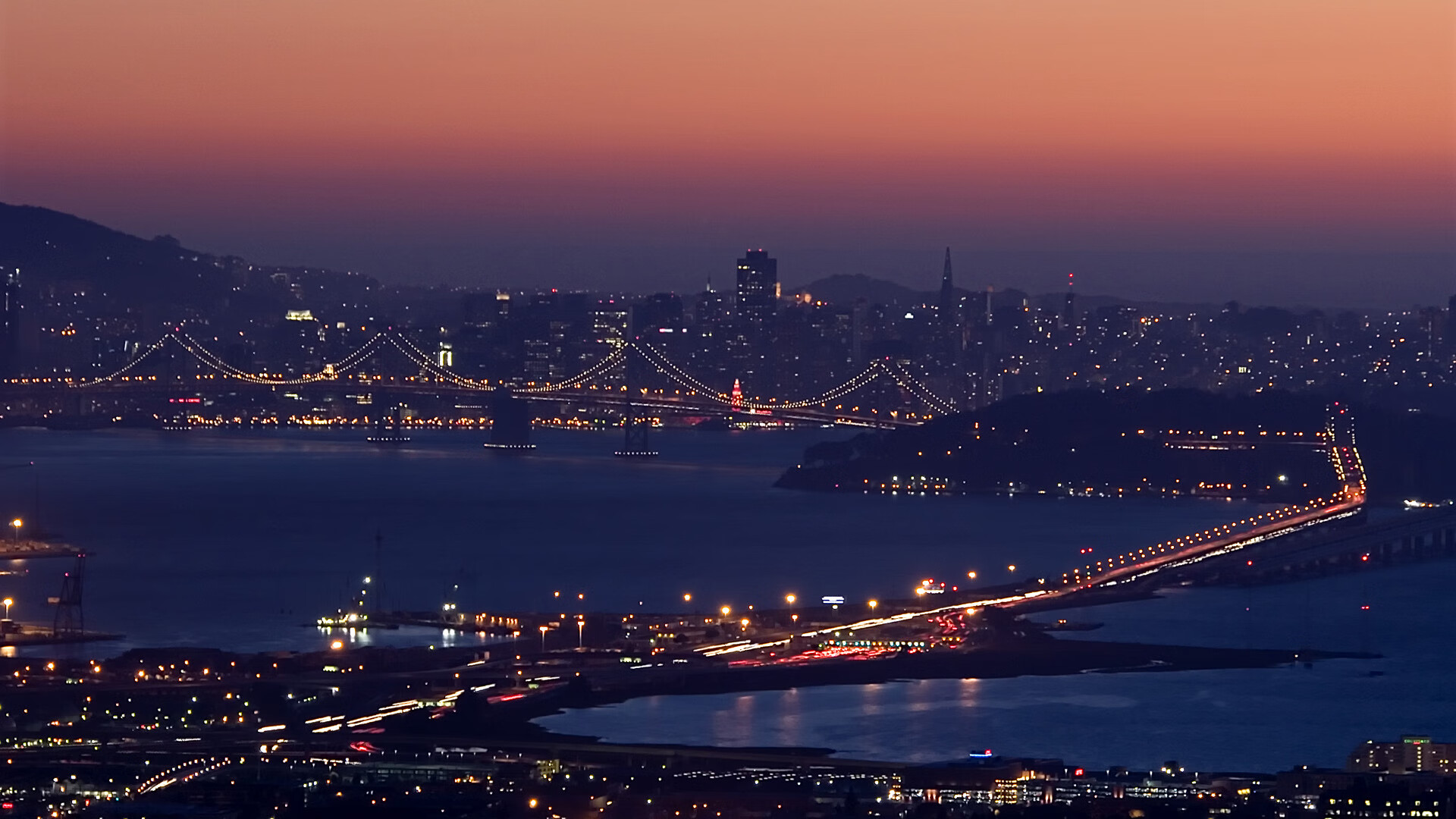 开云体育官网-绝境逢生！拉文如烈风撕破黑暗，鏖战之夜铸就关键先生