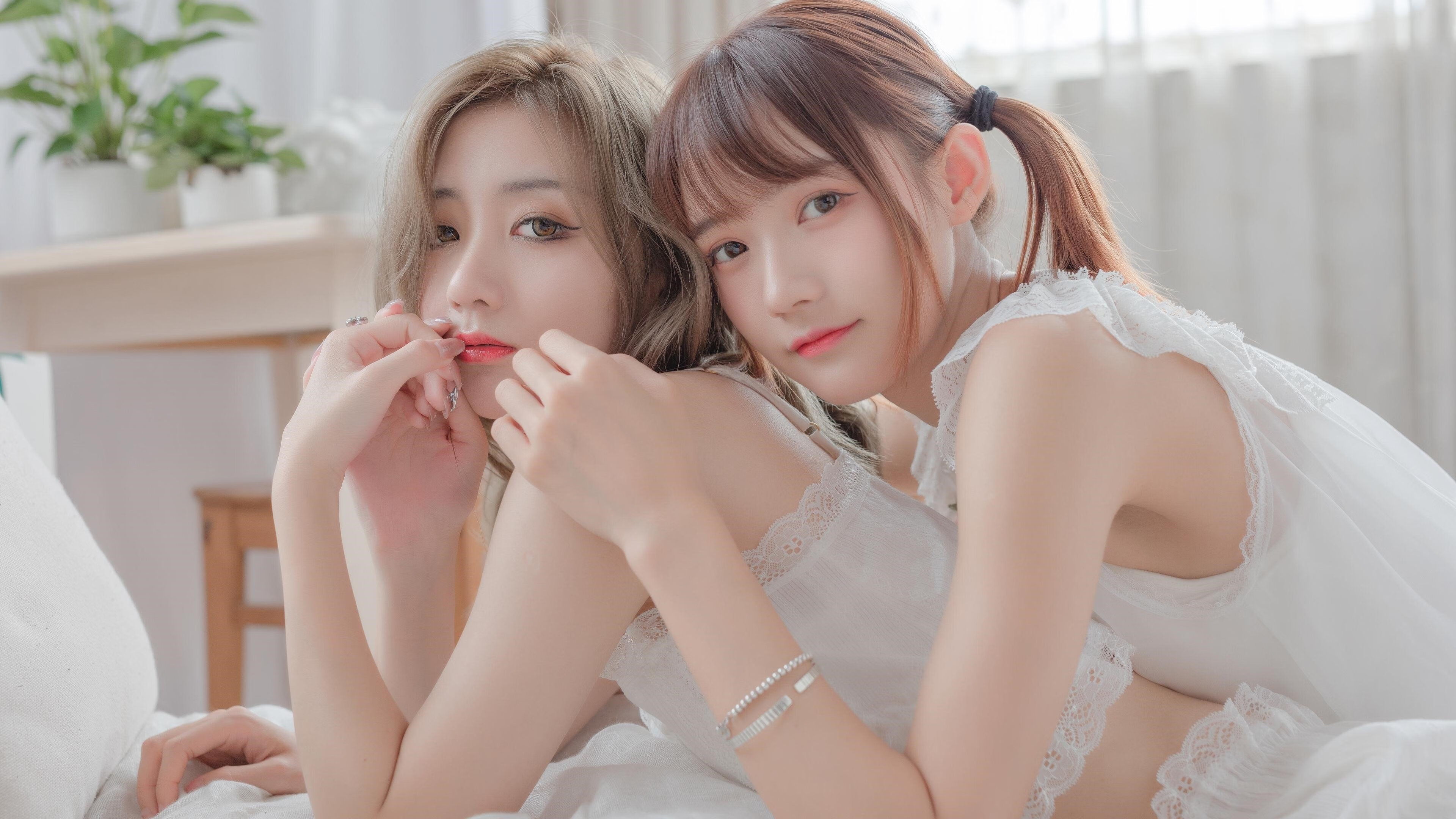 开云APP-激情燃烧的周末，F1新赛季揭幕战焦点战轰鸣启航，公牛队硬仗中力克上海队展雄风